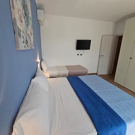 Azzurro Mare بورتوفيرّايو